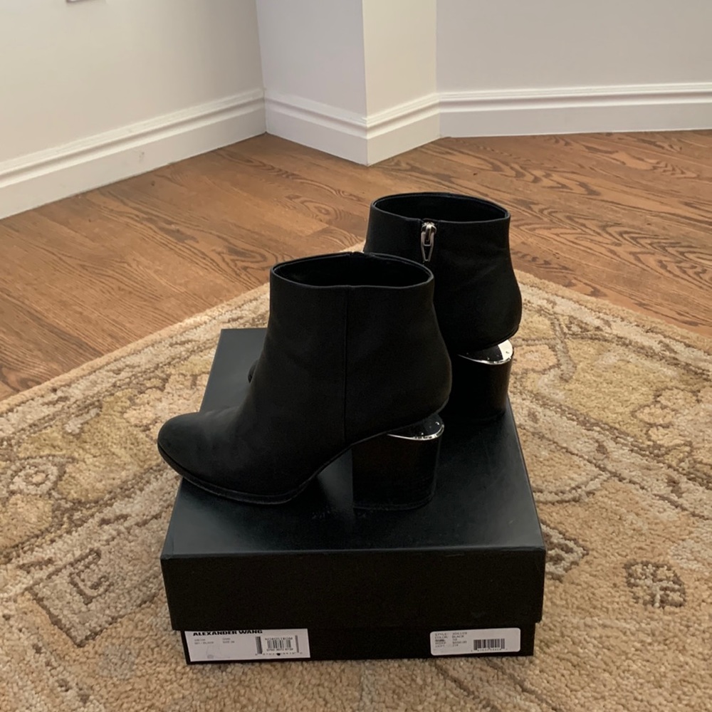 Alexander Wang Black Leather Gabi Booties Size 38